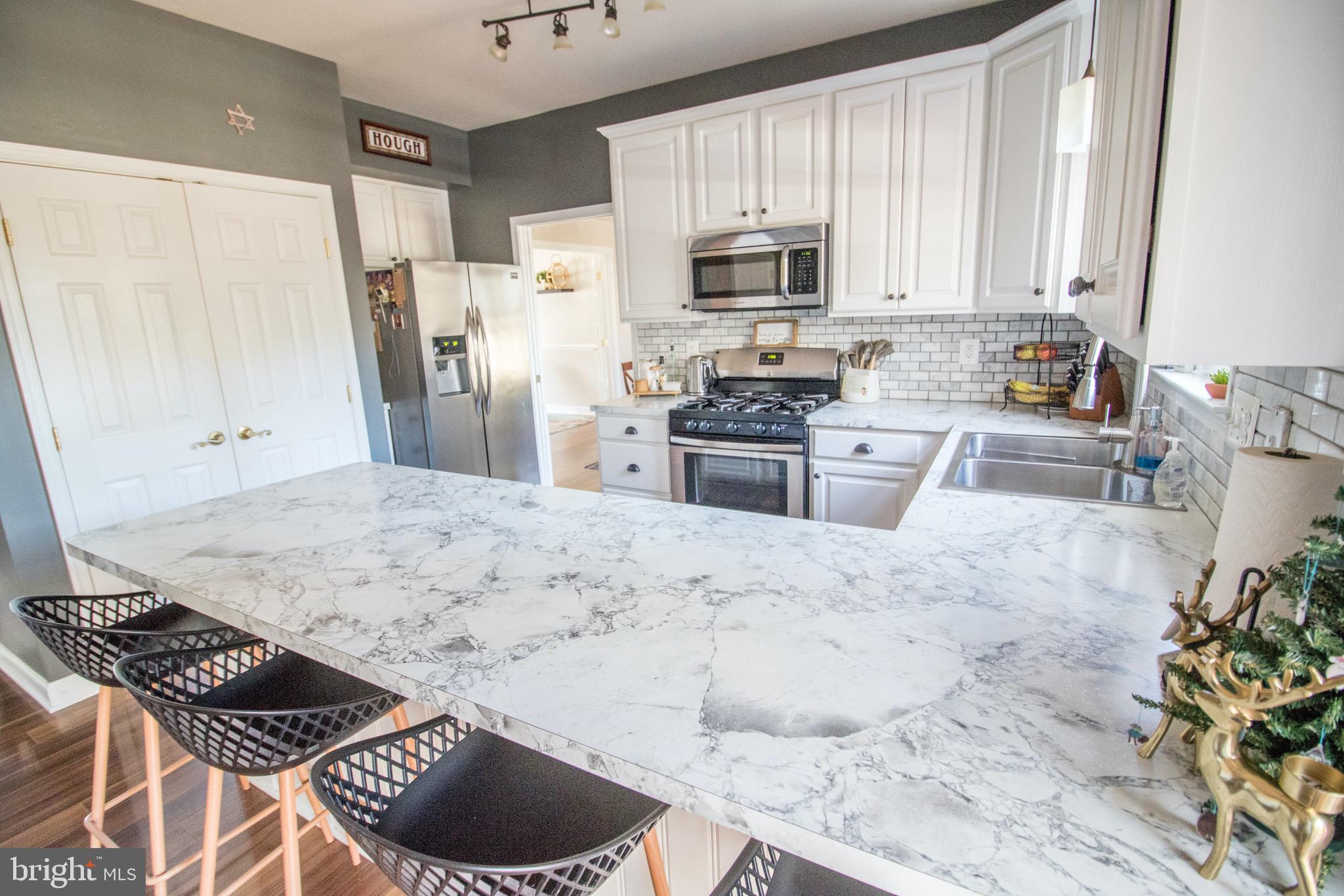 MARINERS COVE - Residential