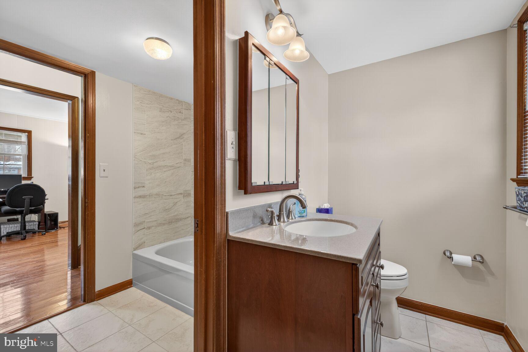 UPPER SENECA CREST - Residential