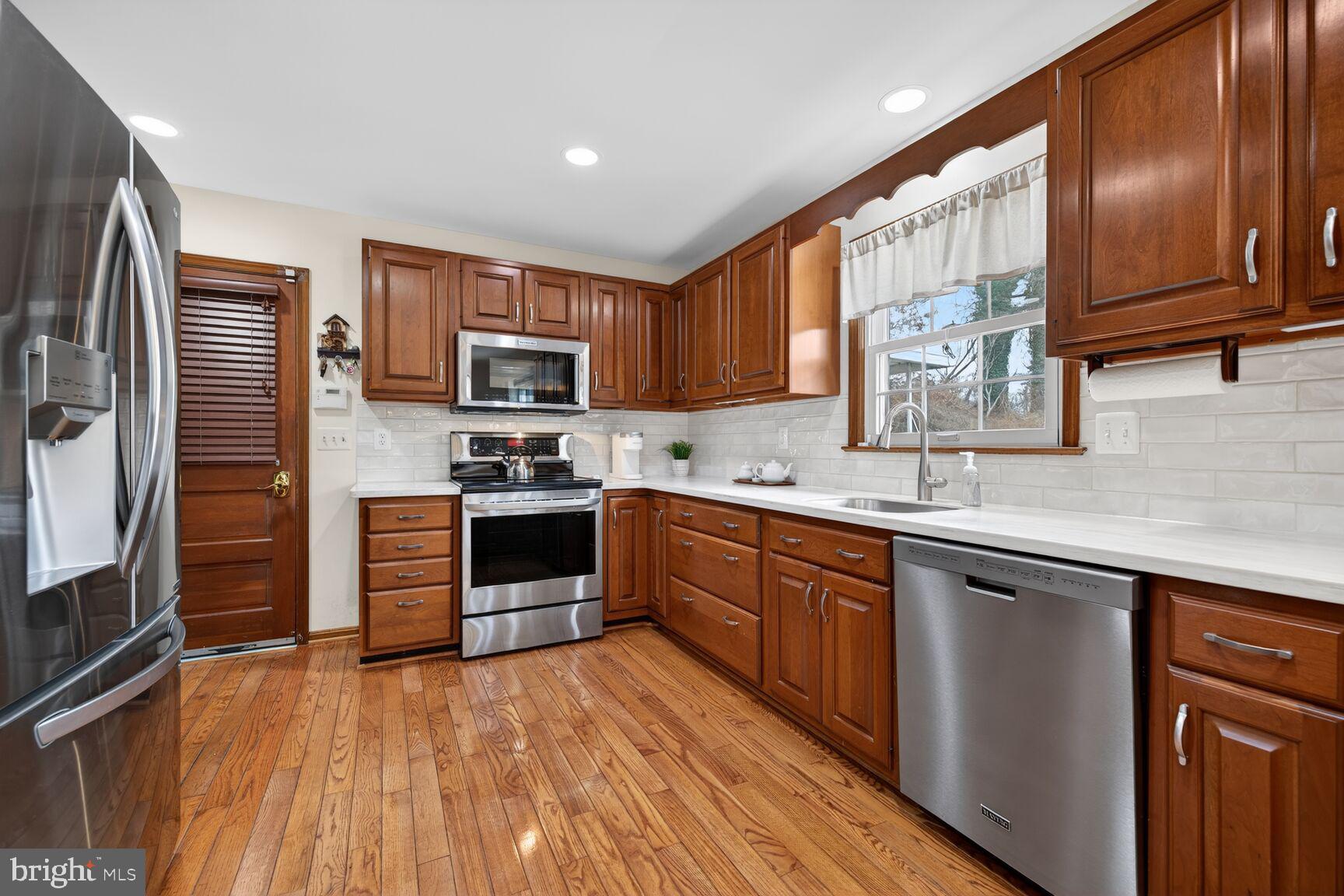 UPPER SENECA CREST - Residential