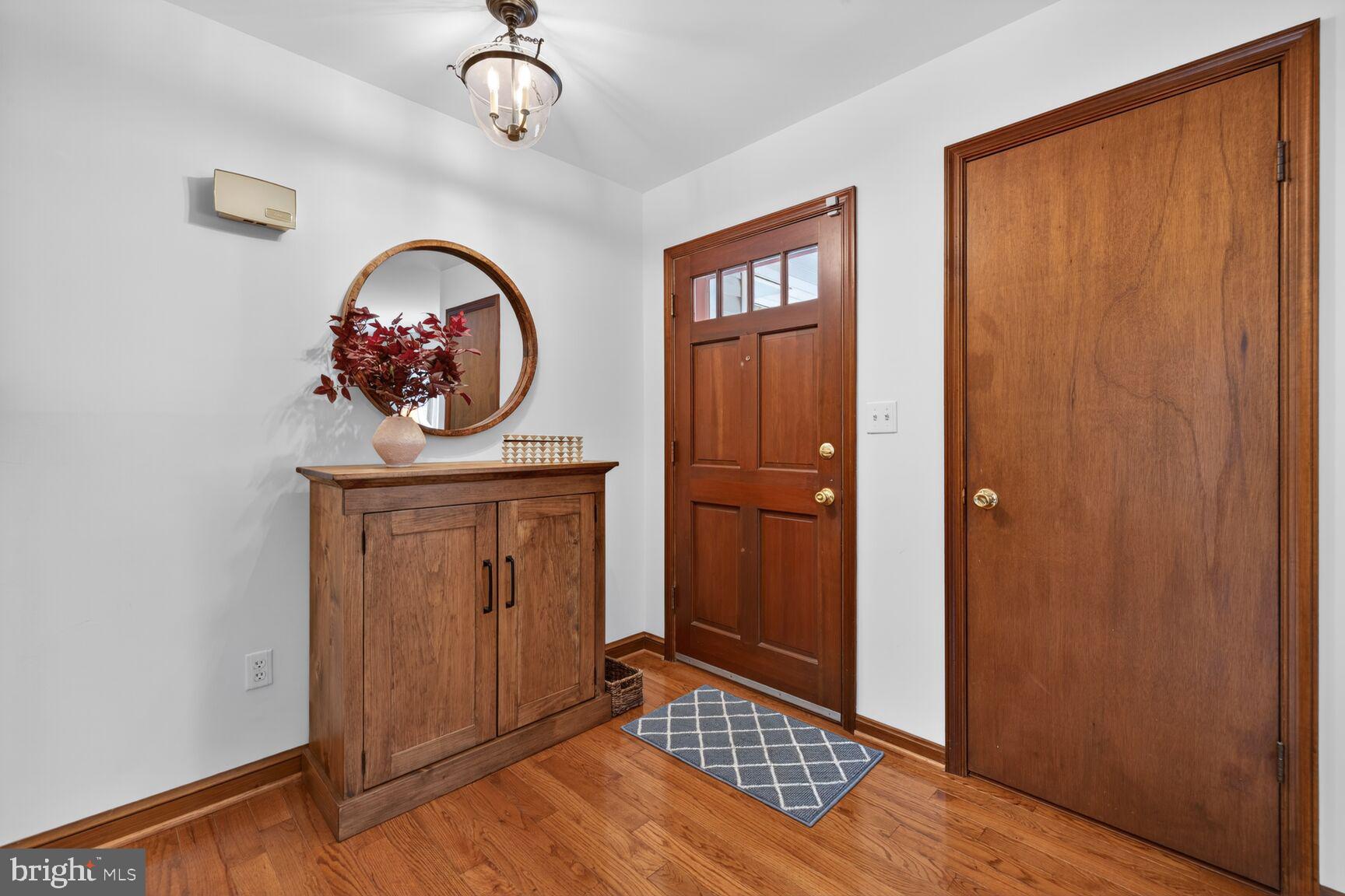 UPPER SENECA CREST - Residential