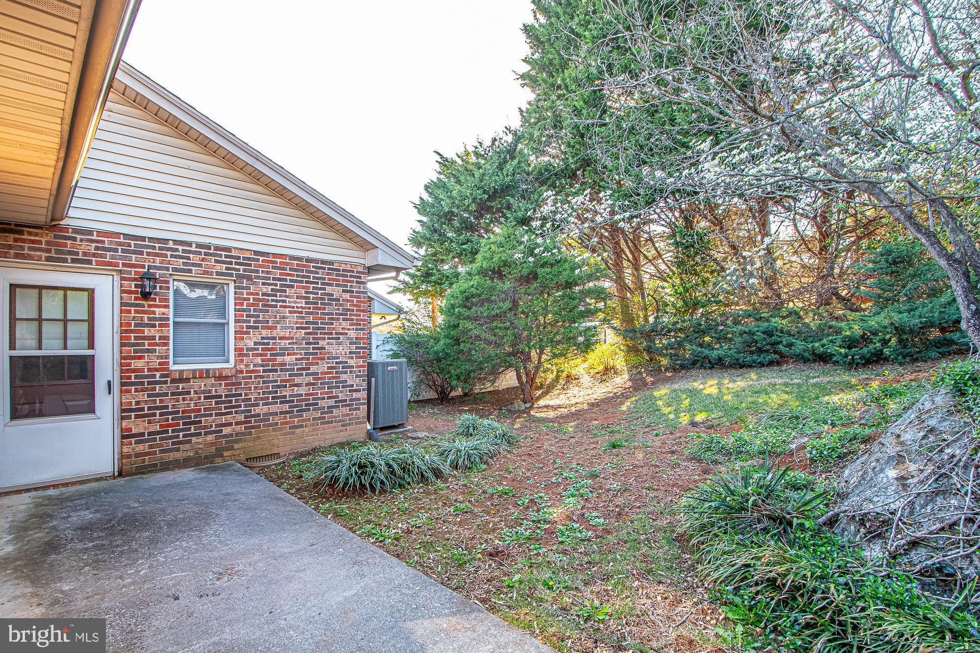 AY VIEW ESTATES - Residential