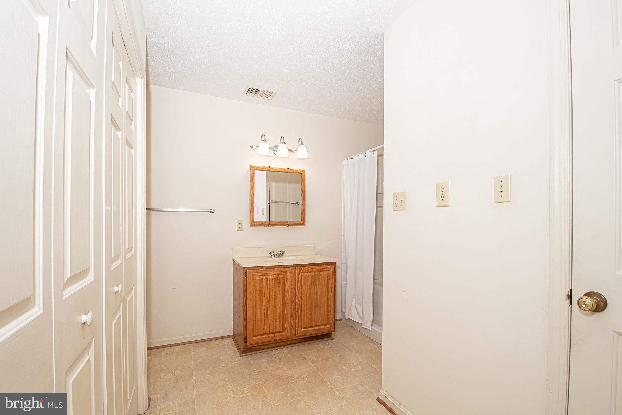 AY VIEW ESTATES - Residential