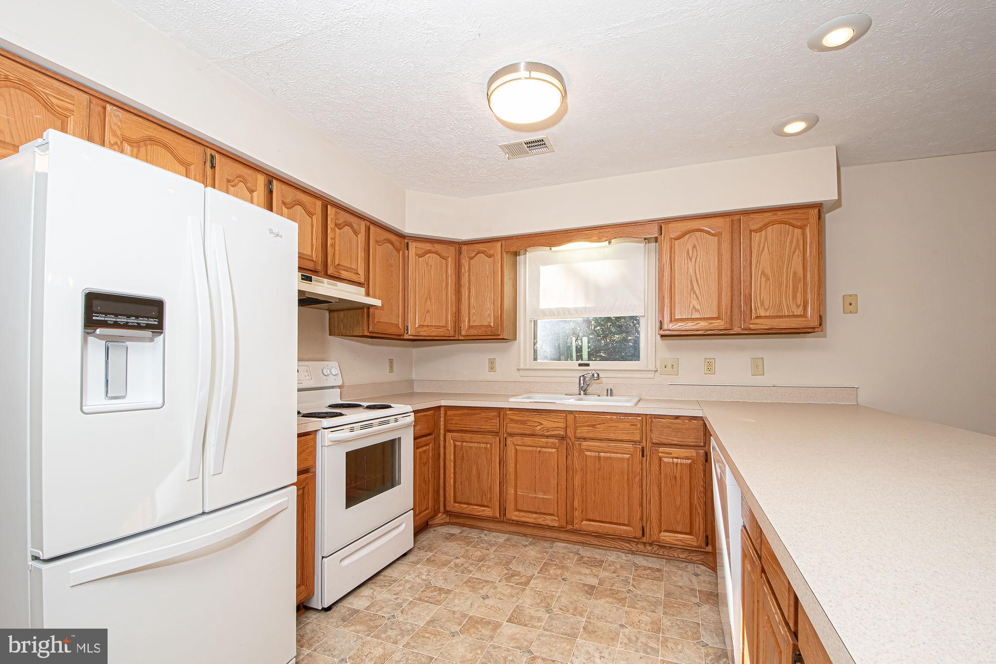 AY VIEW ESTATES - Residential