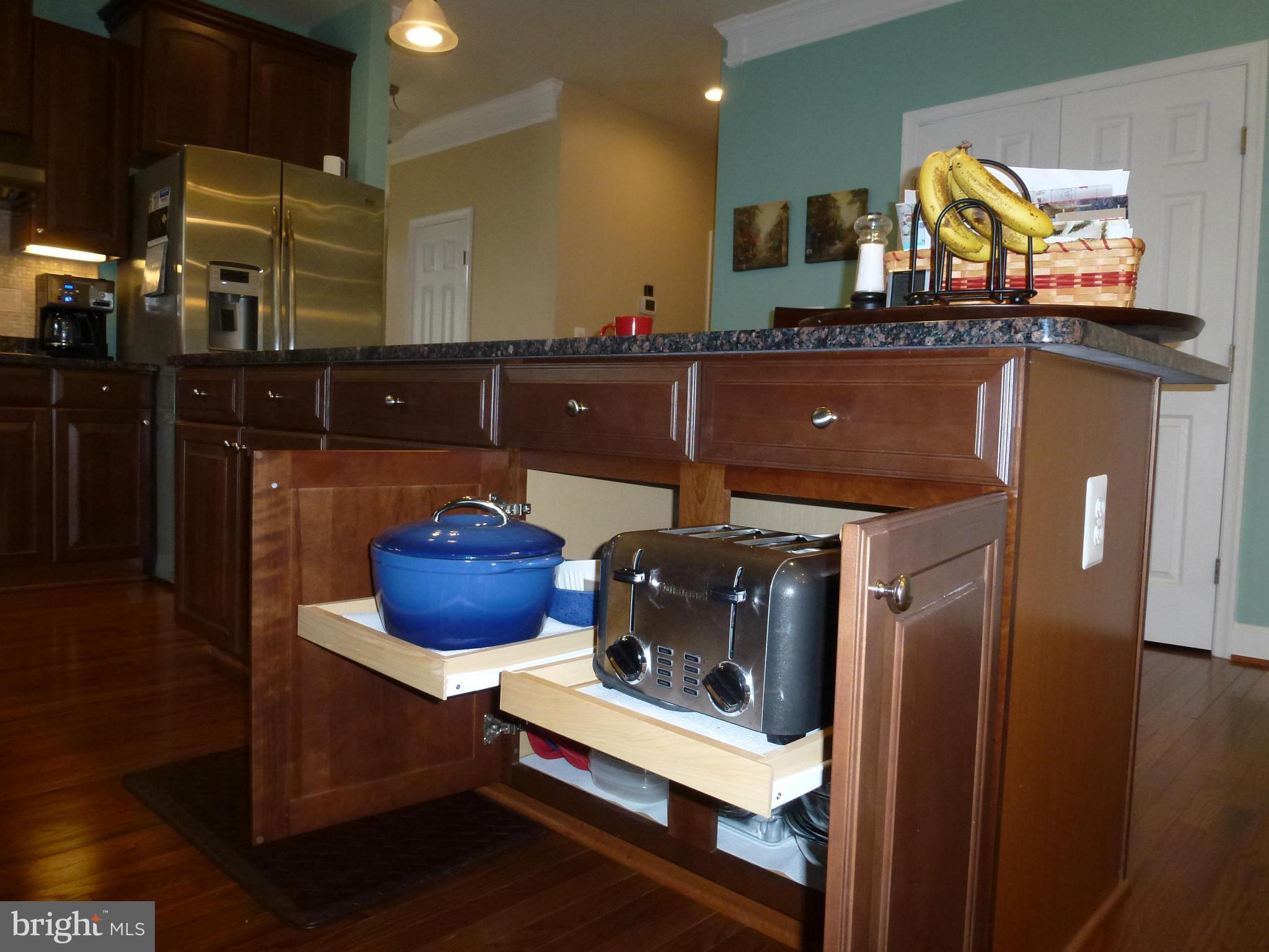 VIRGINIA HERITAGE AT LEE'S PARK - Residential