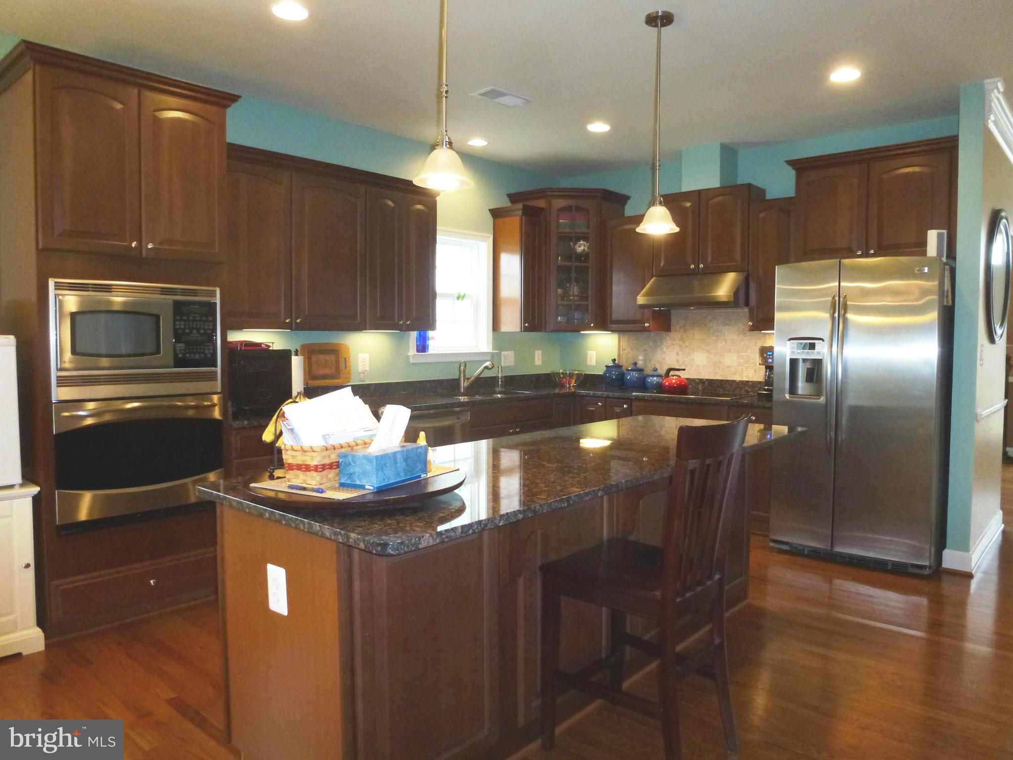 VIRGINIA HERITAGE AT LEE'S PARK - Residential