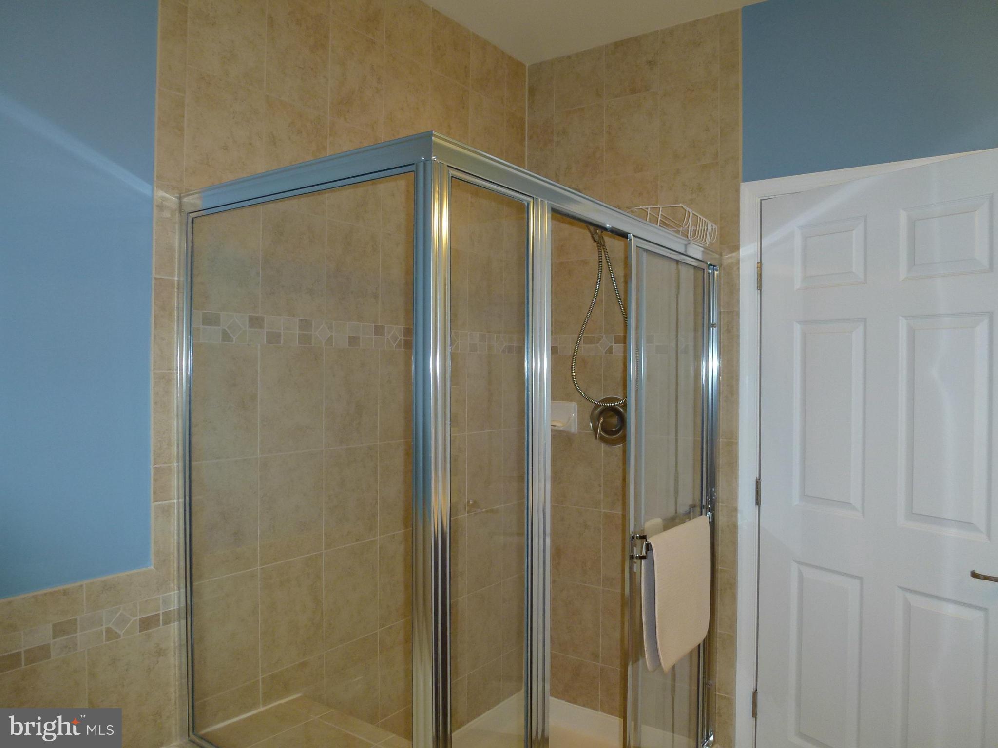 VIRGINIA HERITAGE AT LEE'S PARK - Residential