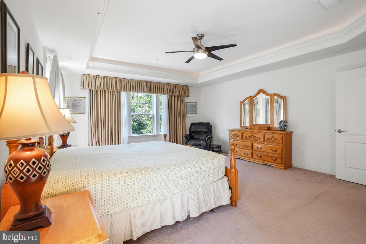 CENTENNIAL OVERLOOK - Residential Lease