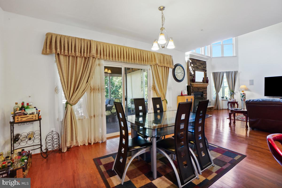 CENTENNIAL OVERLOOK - Residential Lease