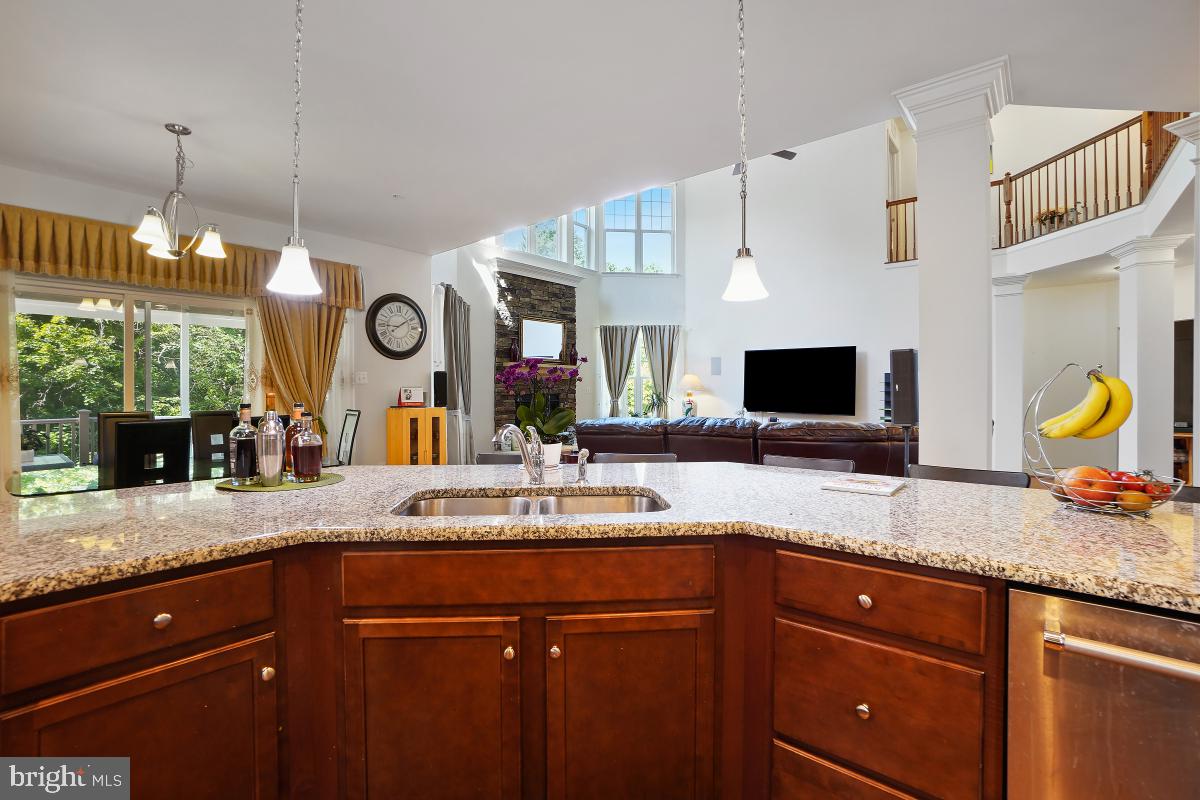 CENTENNIAL OVERLOOK - Residential Lease