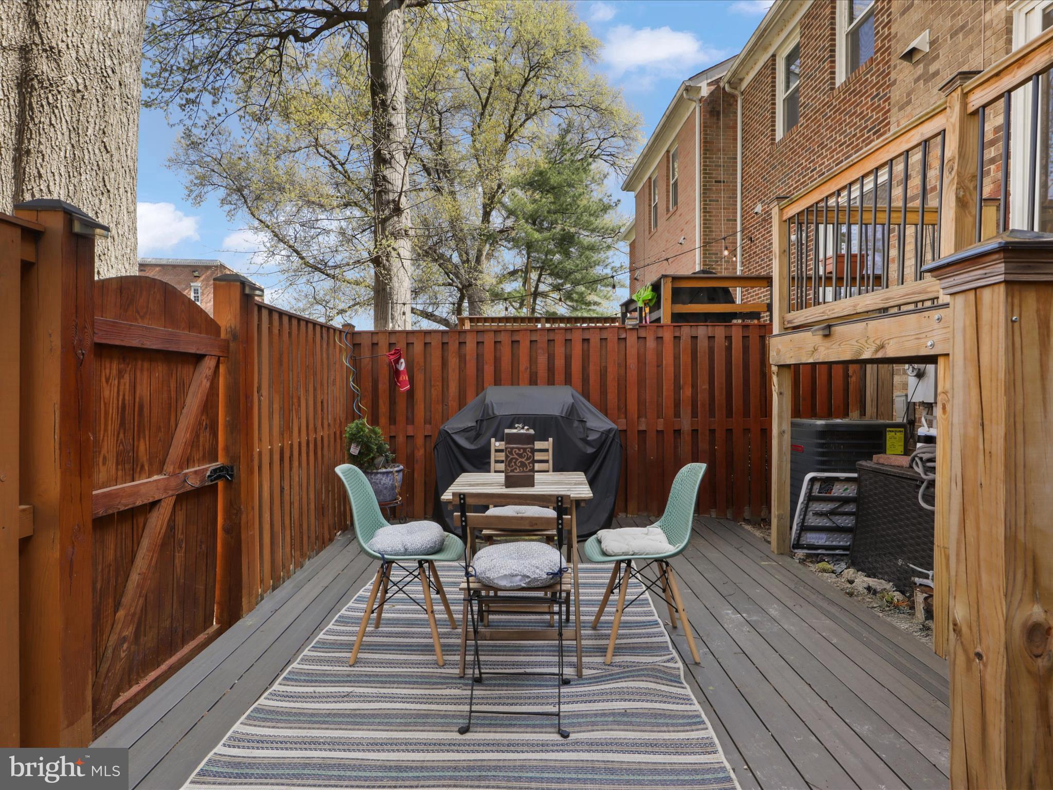 BRIGHTON SQUARE - Residential