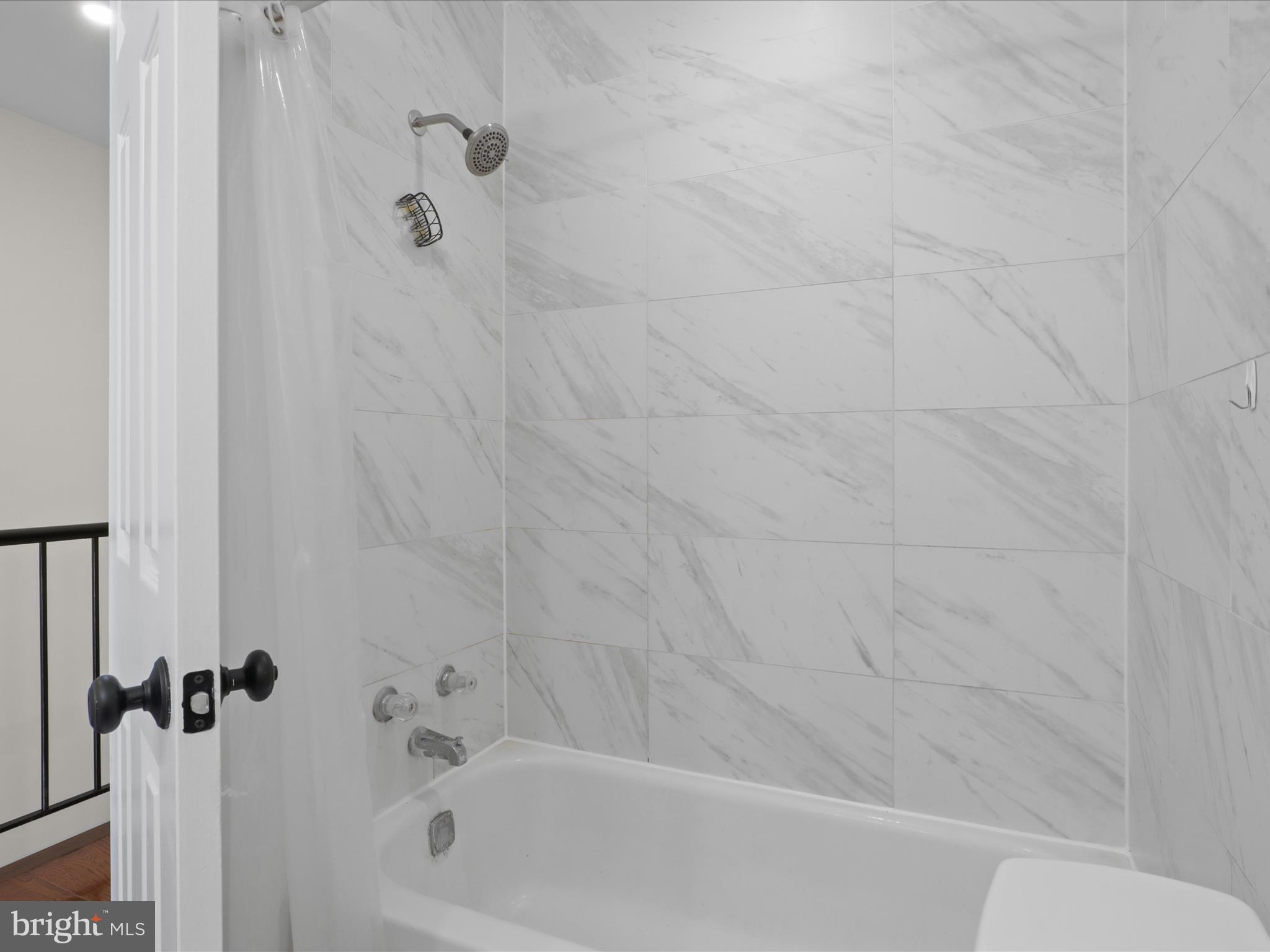 BRIGHTON SQUARE - Residential