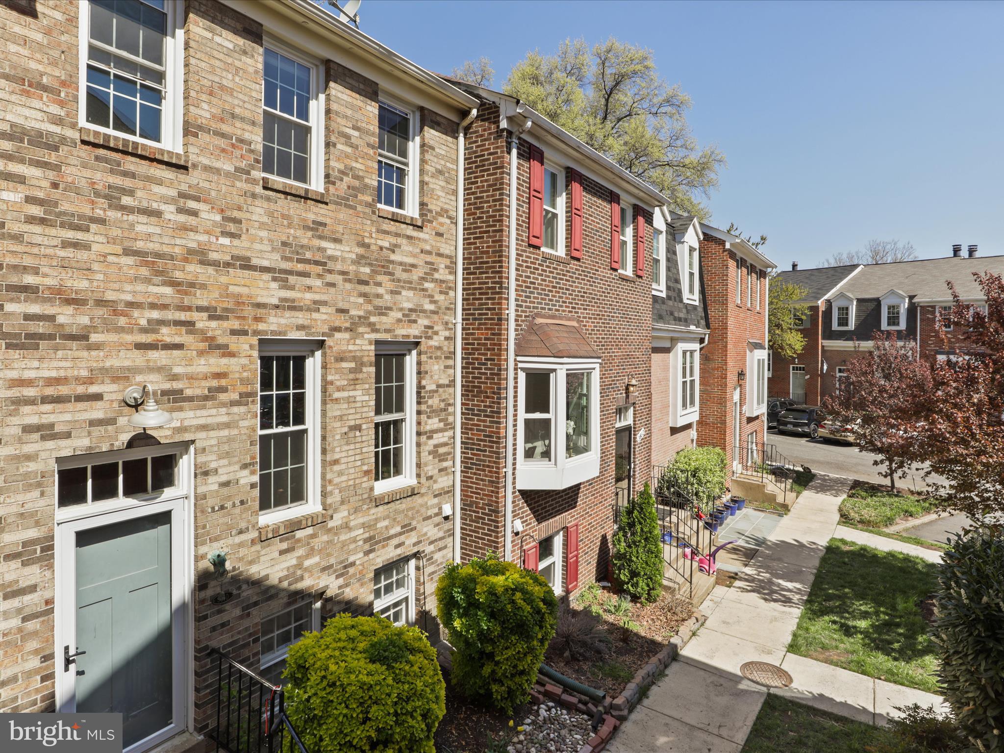 BRIGHTON SQUARE - Residential