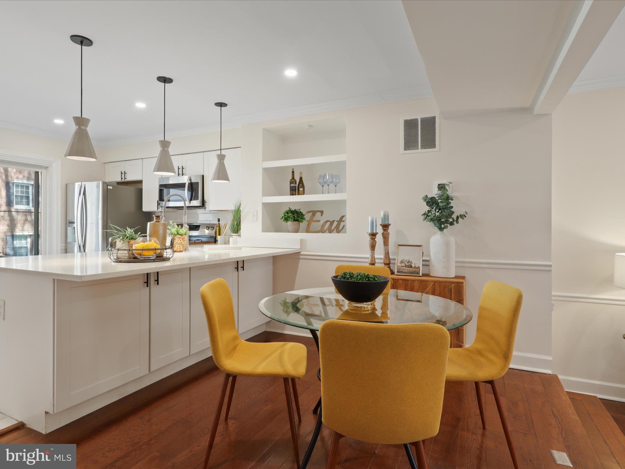 BRIGHTON SQUARE - Residential