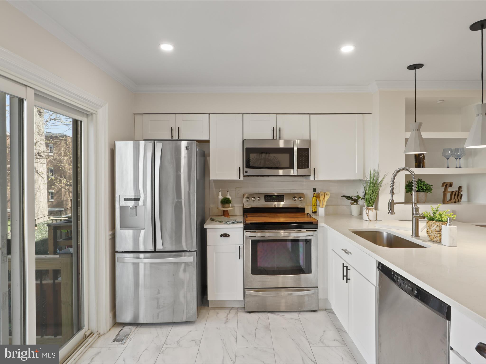 BRIGHTON SQUARE - Residential