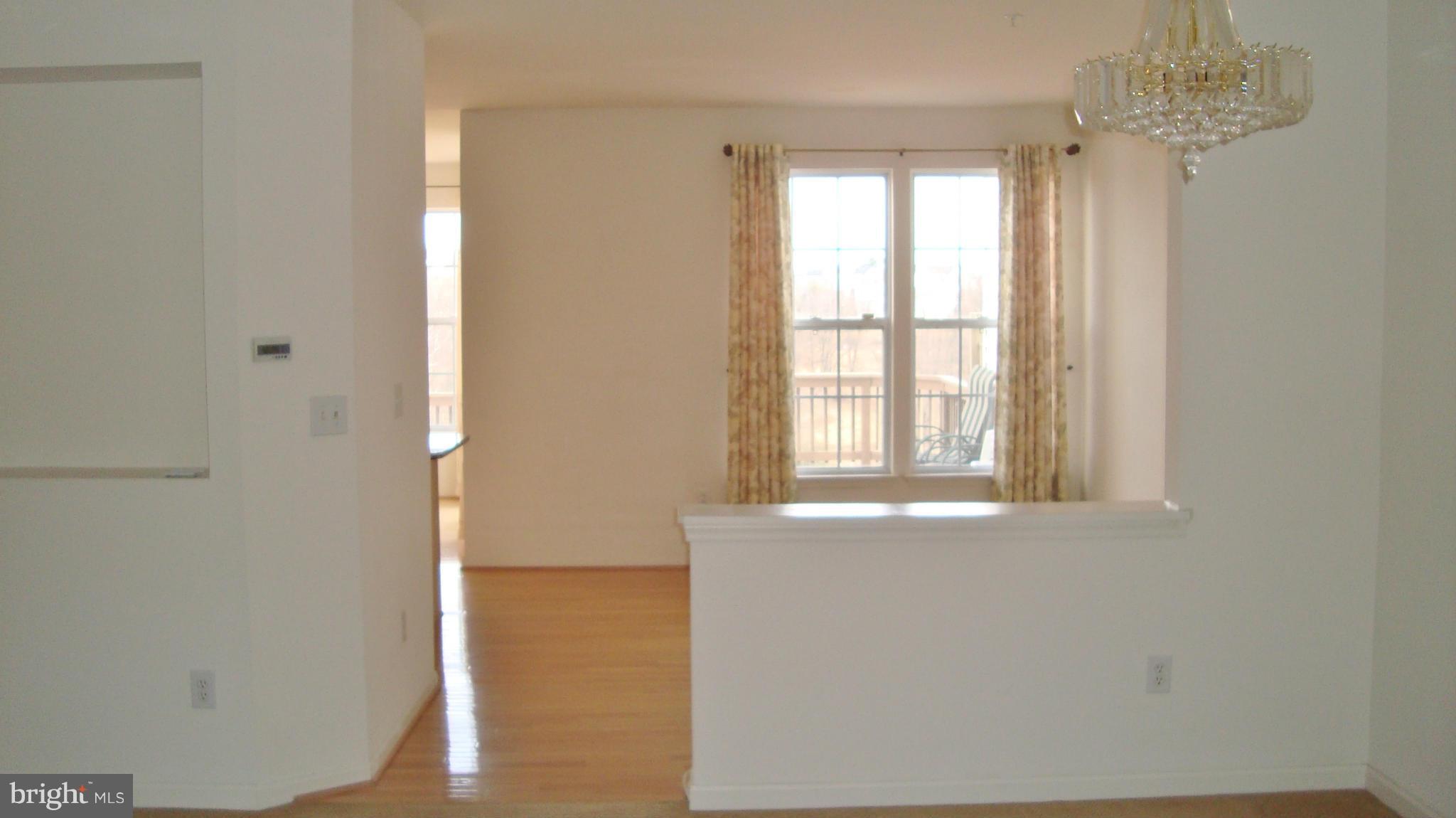 HOLLIFIELD STATION - Residential Lease