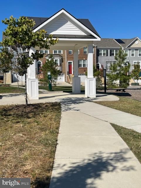 METRO POINTE - Residential Lease