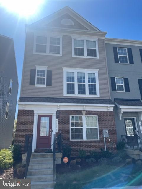 METRO POINTE - Residential Lease