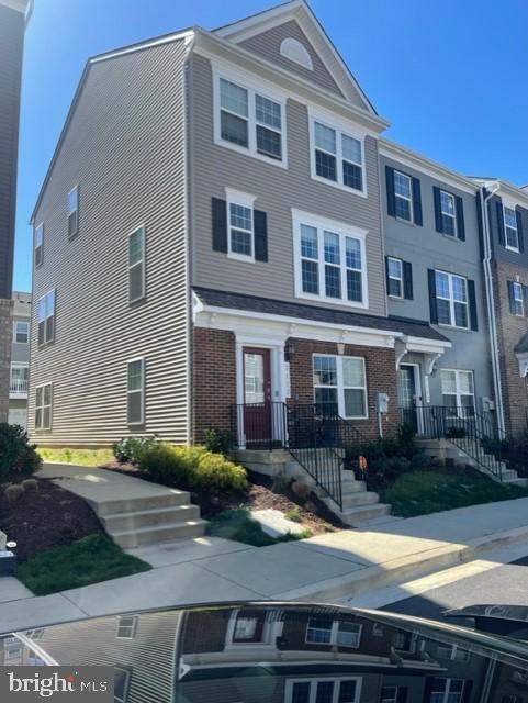 METRO POINTE - Residential Lease