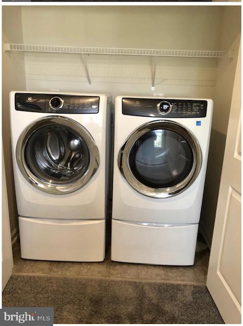 METRO POINTE - Residential Lease