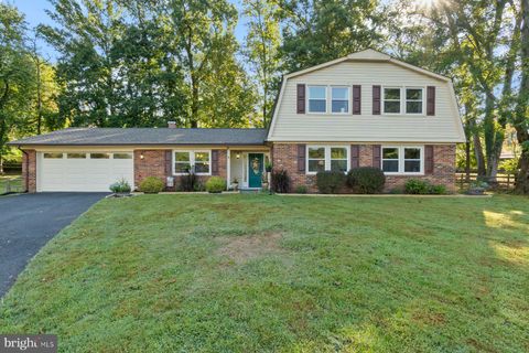 Photo of 2 Broomall Court, SILVER SPRING, MD 20906 (MLS # MDMC2200014)