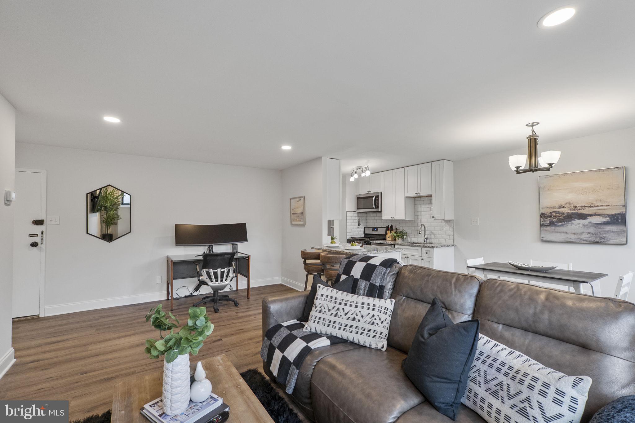 8601 MANCHESTER ROAD 220