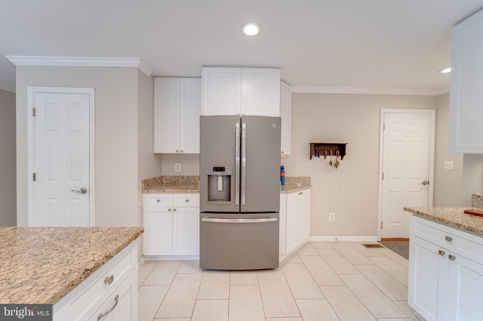 FOX DEN ESTATES - Residential