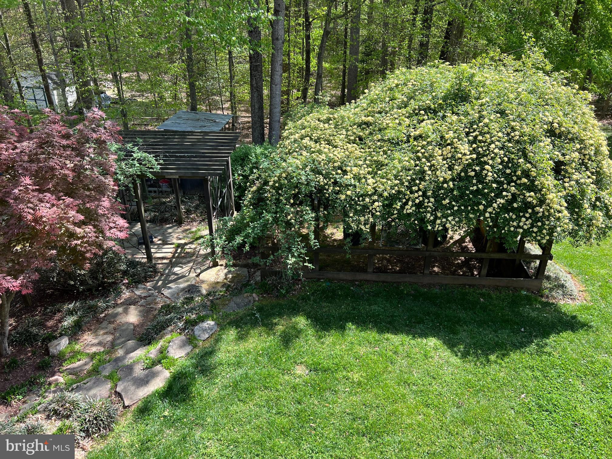 FOX DEN ESTATES - Residential