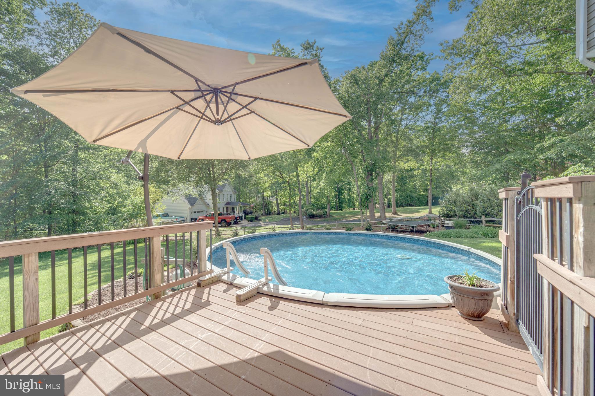 FOX DEN ESTATES - Residential