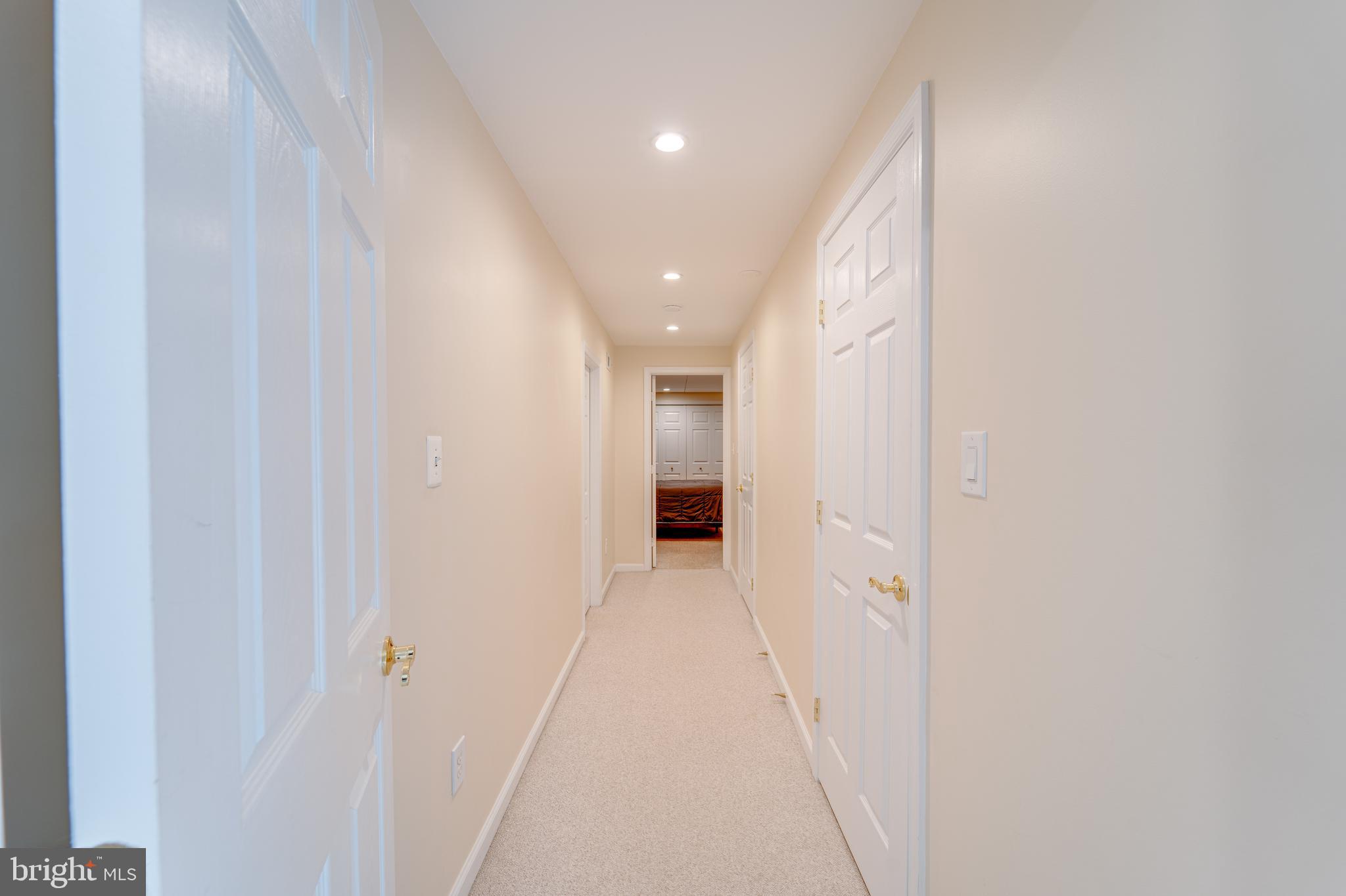 FOX DEN ESTATES - Residential