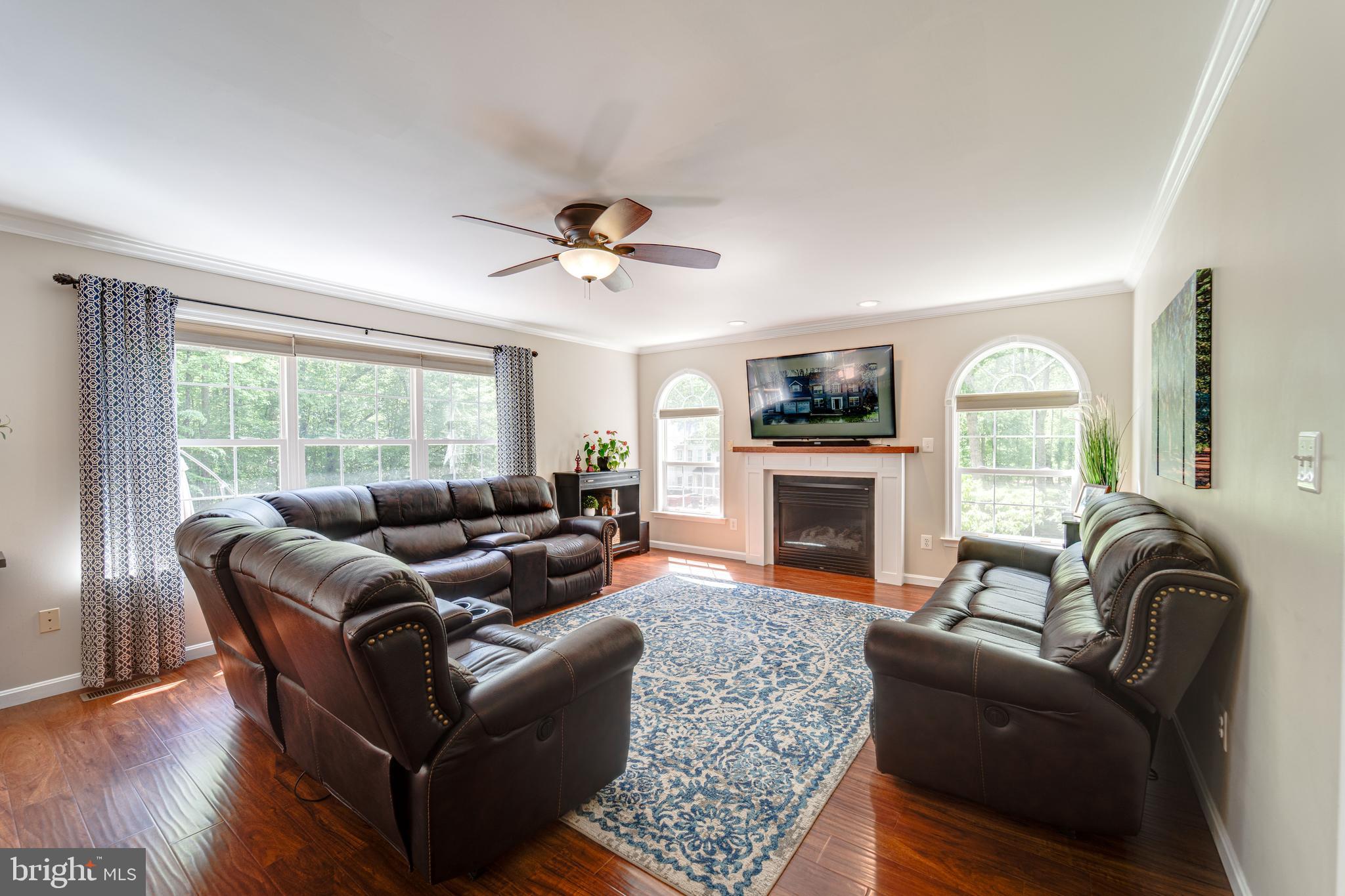 FOX DEN ESTATES - Residential