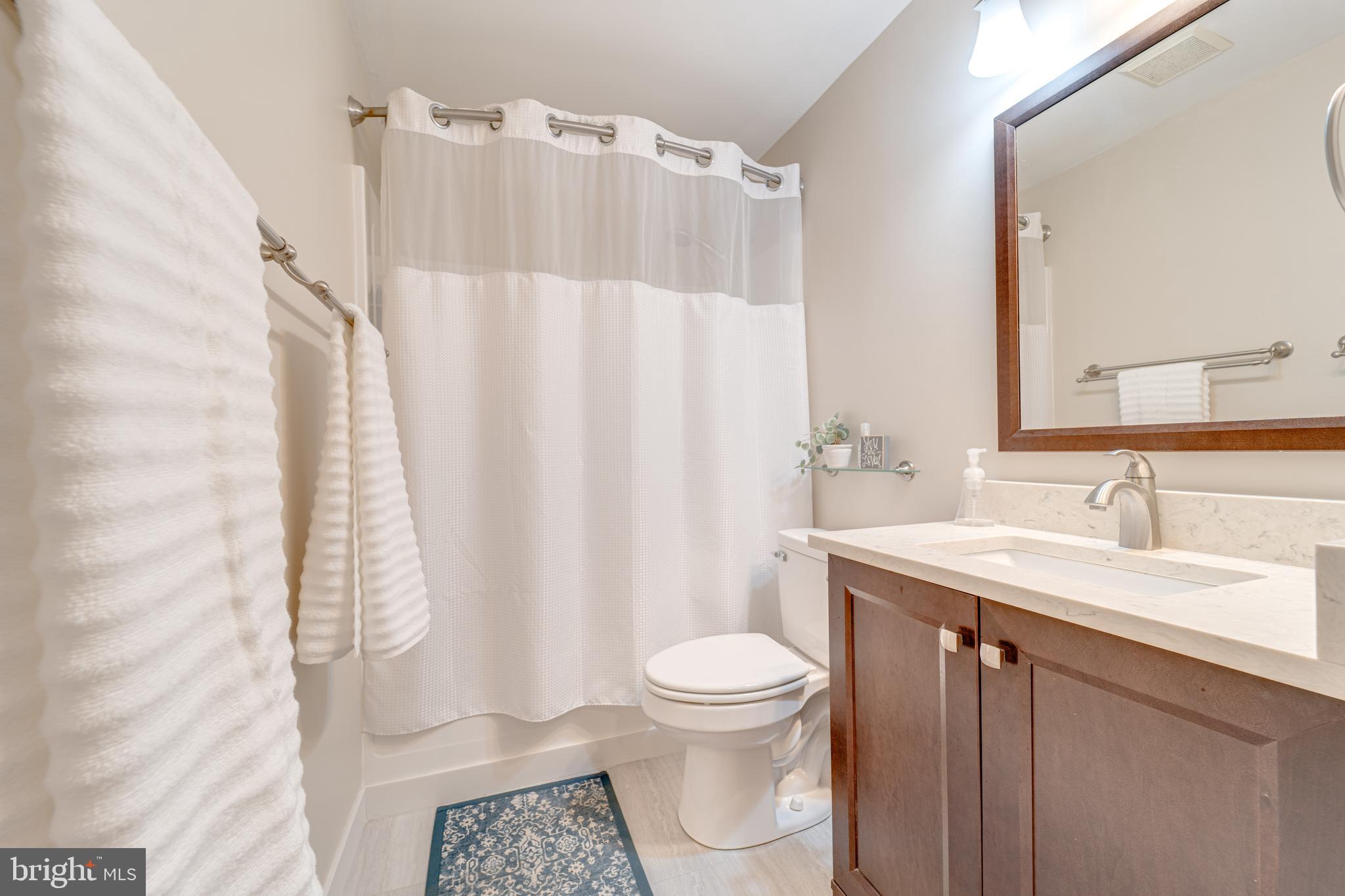 FOX DEN ESTATES - Residential