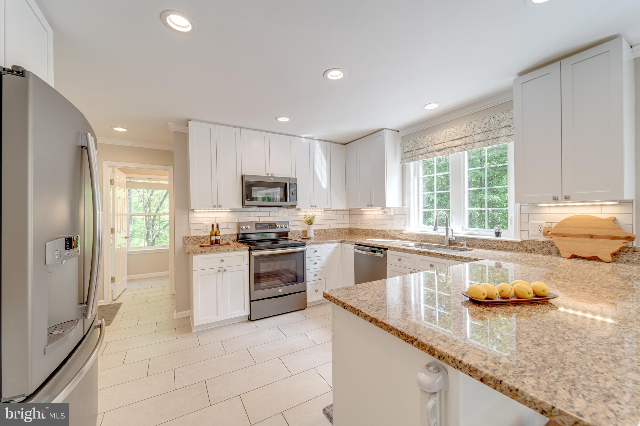 FOX DEN ESTATES - Residential