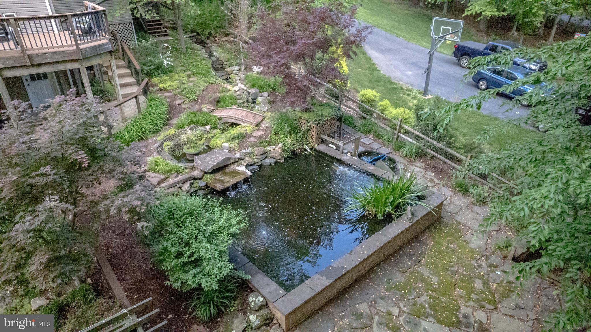 FOX DEN ESTATES - Residential