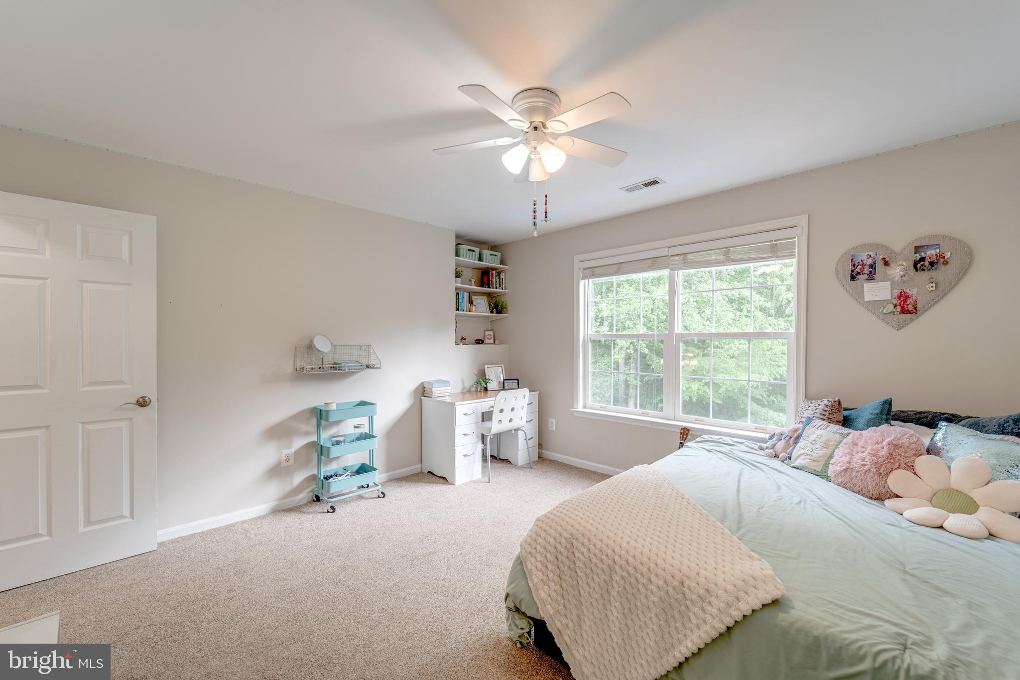 FOX DEN ESTATES - Residential