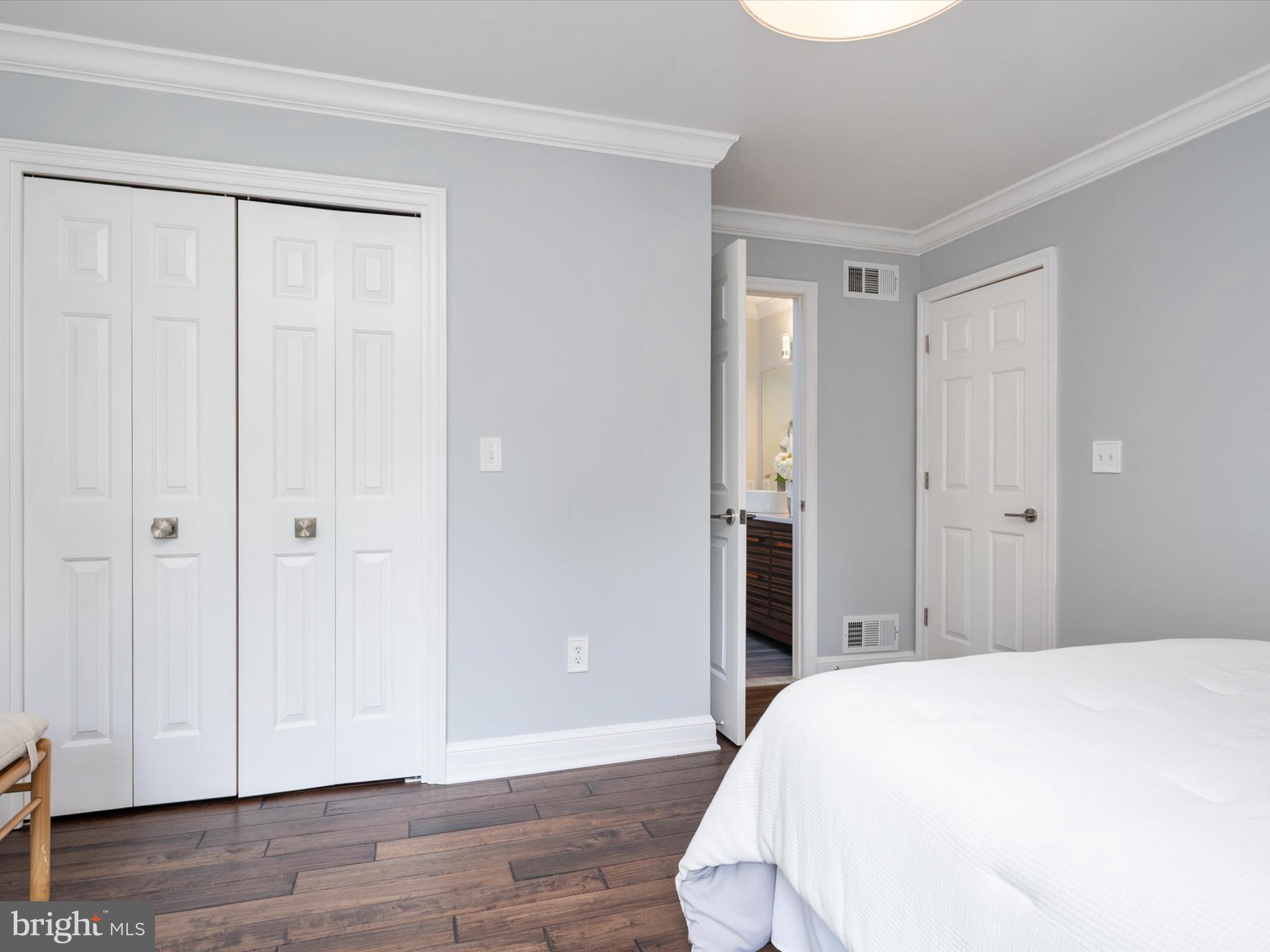 THE DOWNS - Residential