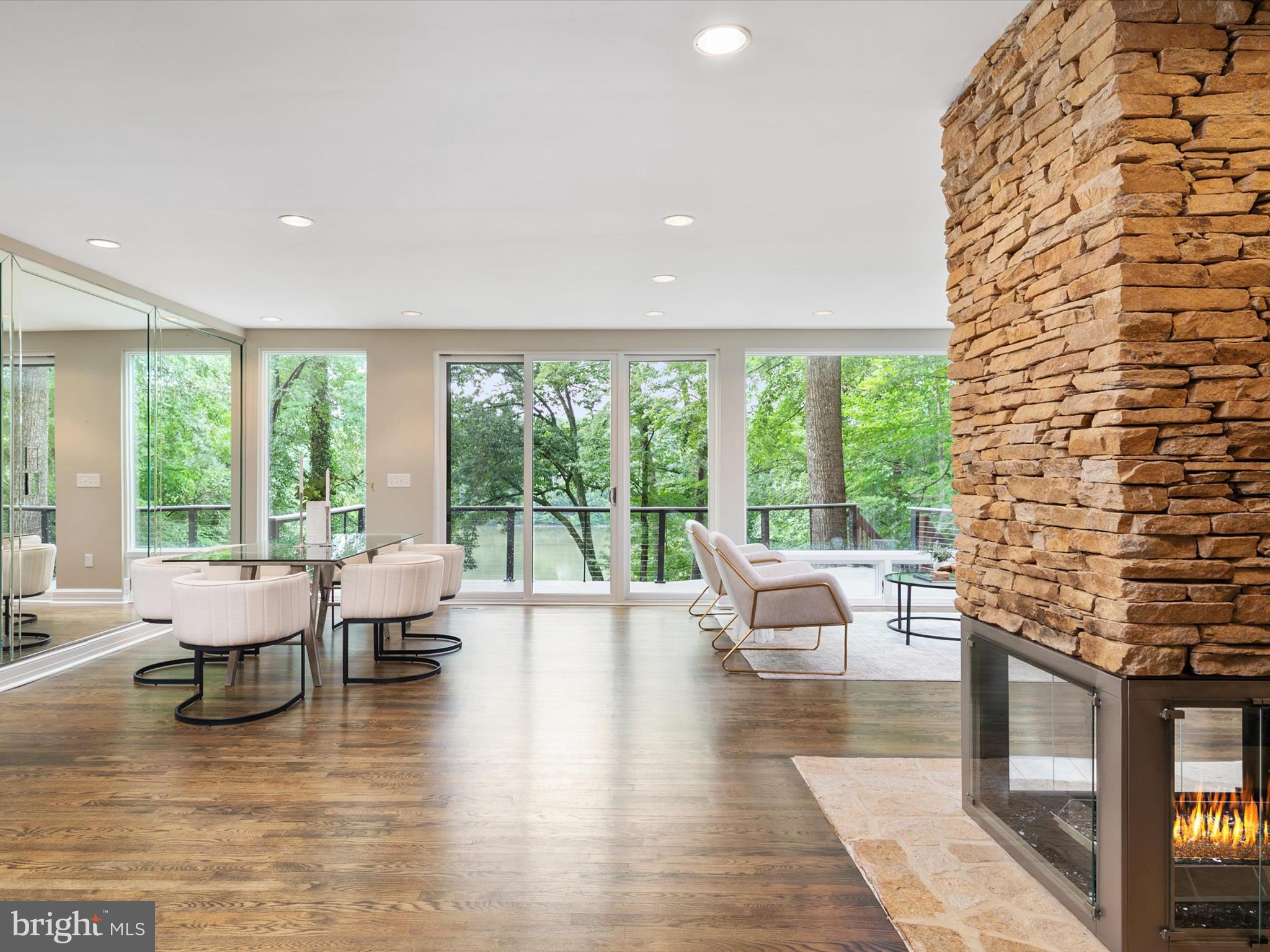 THE DOWNS - Residential