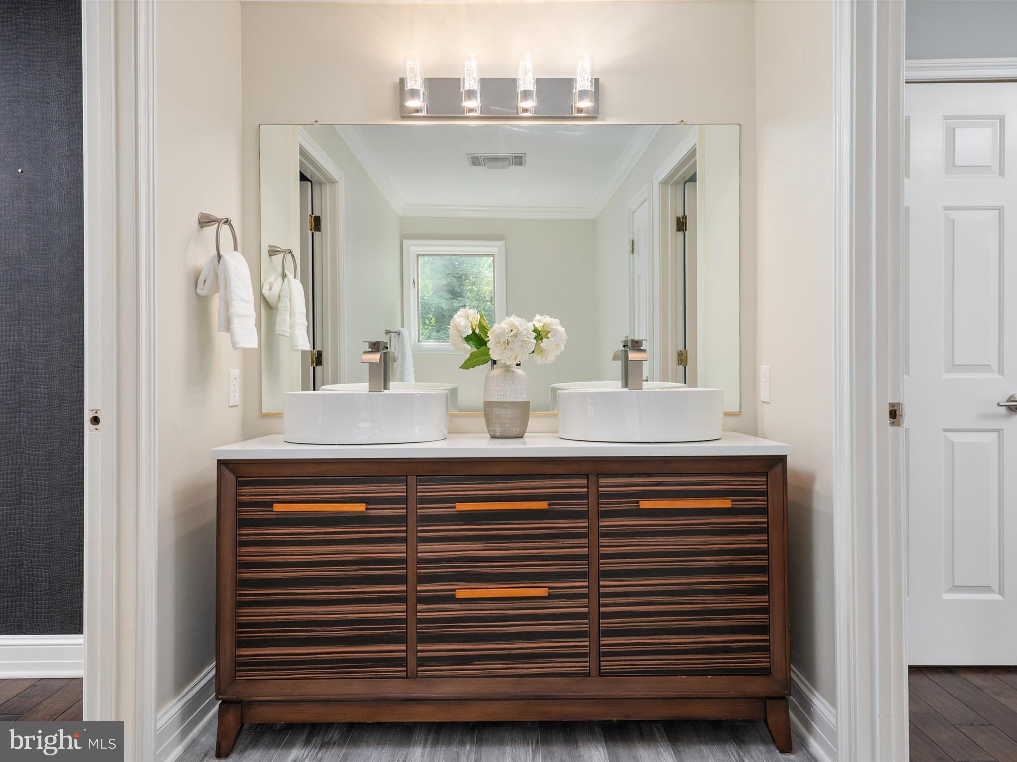 THE DOWNS - Residential