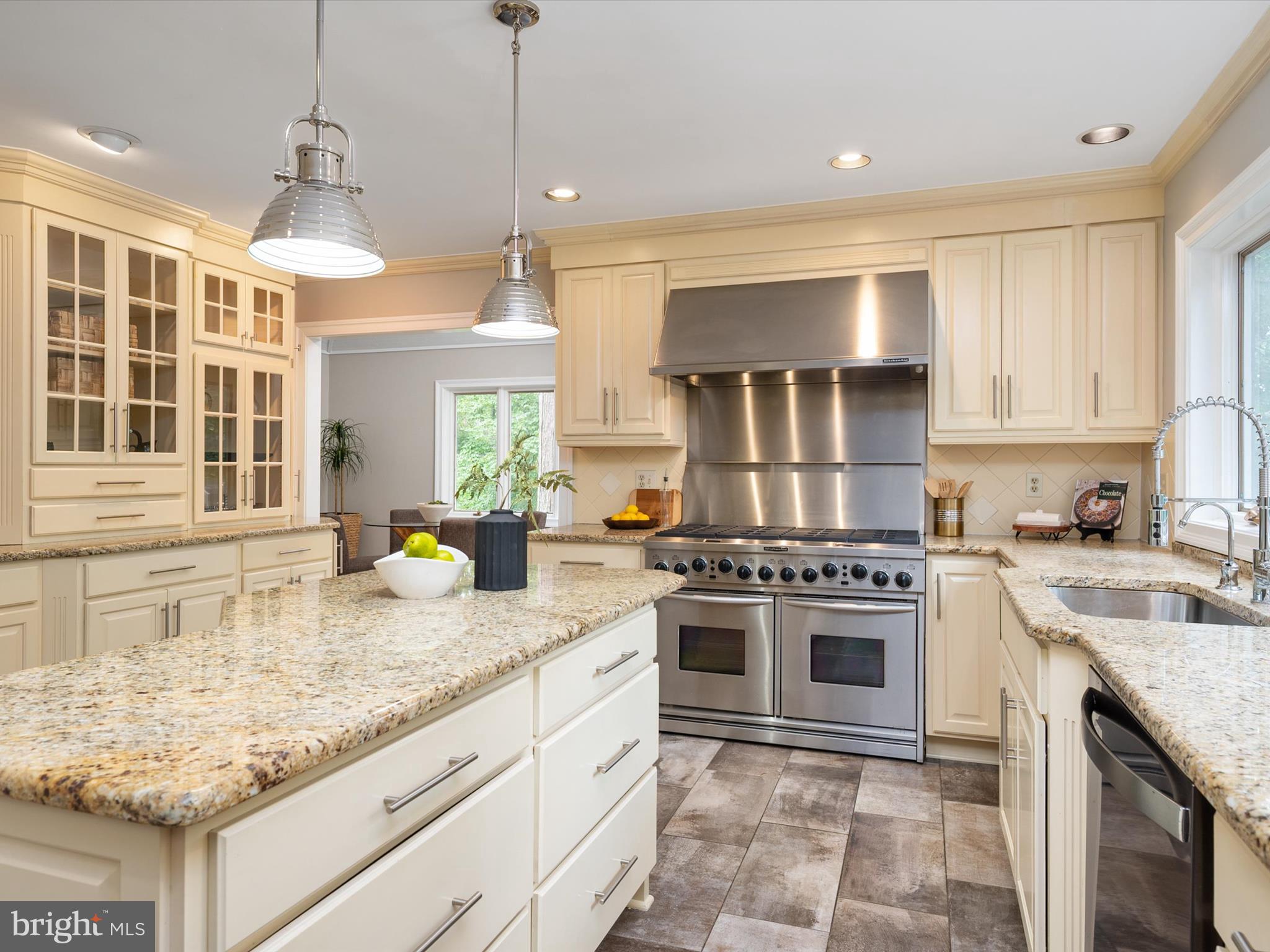 THE DOWNS - Residential