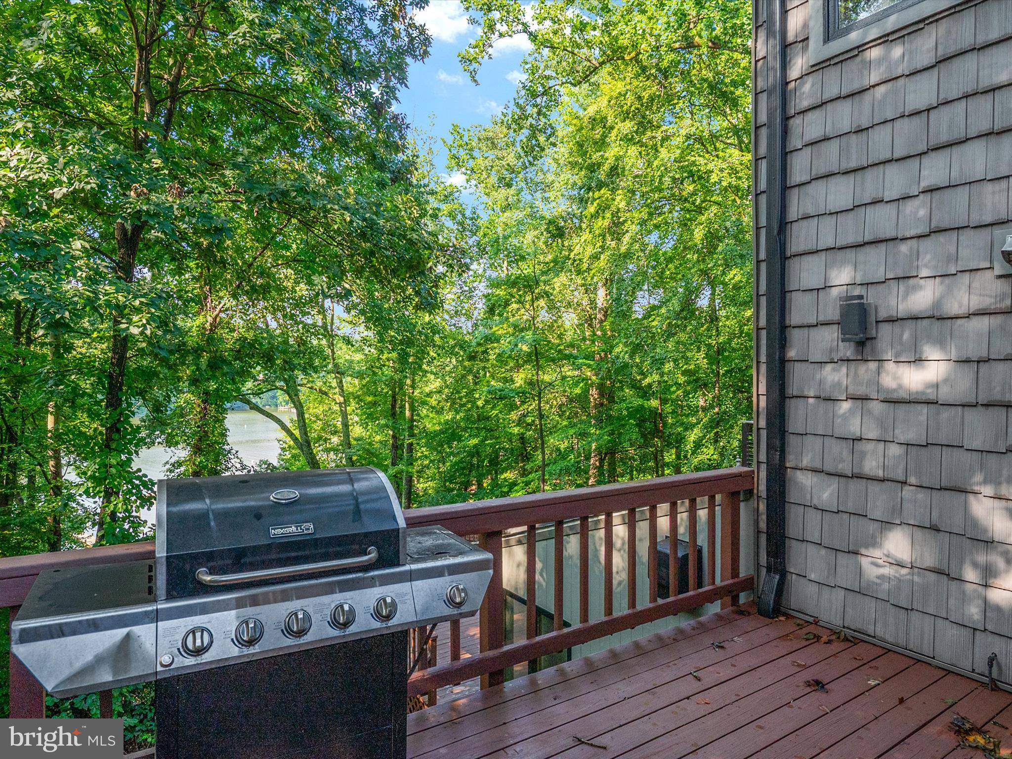 THE DOWNS - Residential