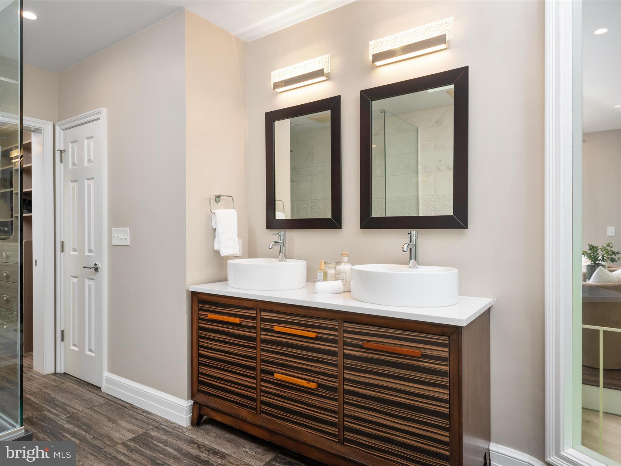 THE DOWNS - Residential