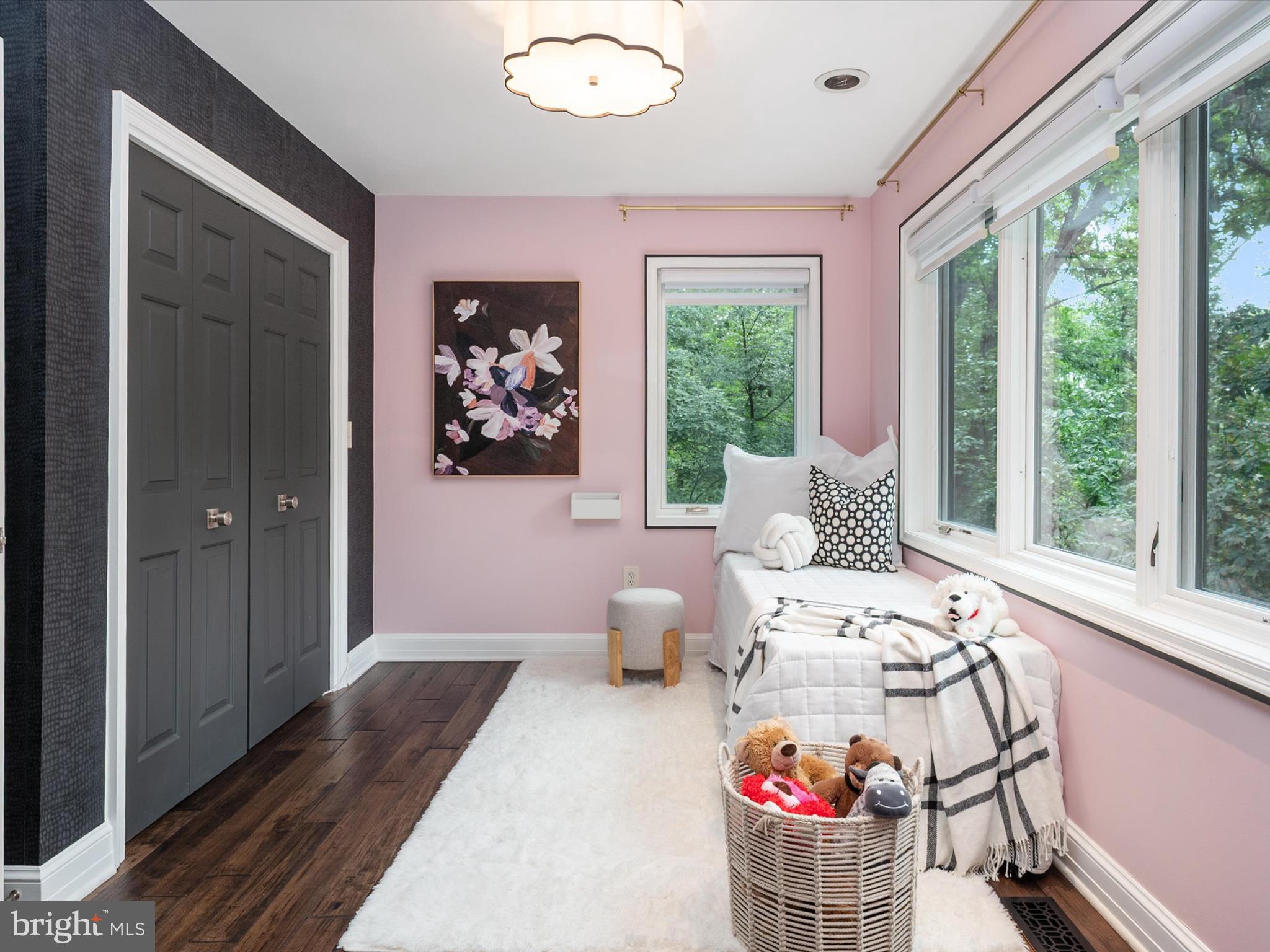 THE DOWNS - Residential