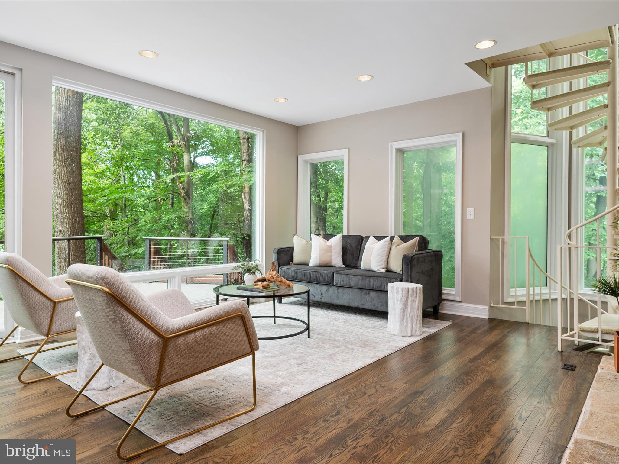 THE DOWNS - Residential