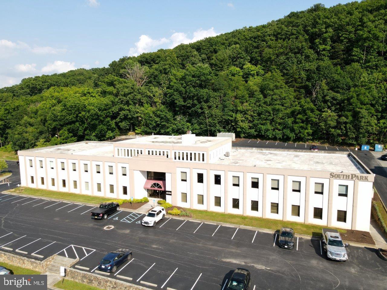 SOUTH ROANOKE - Commercial Sale