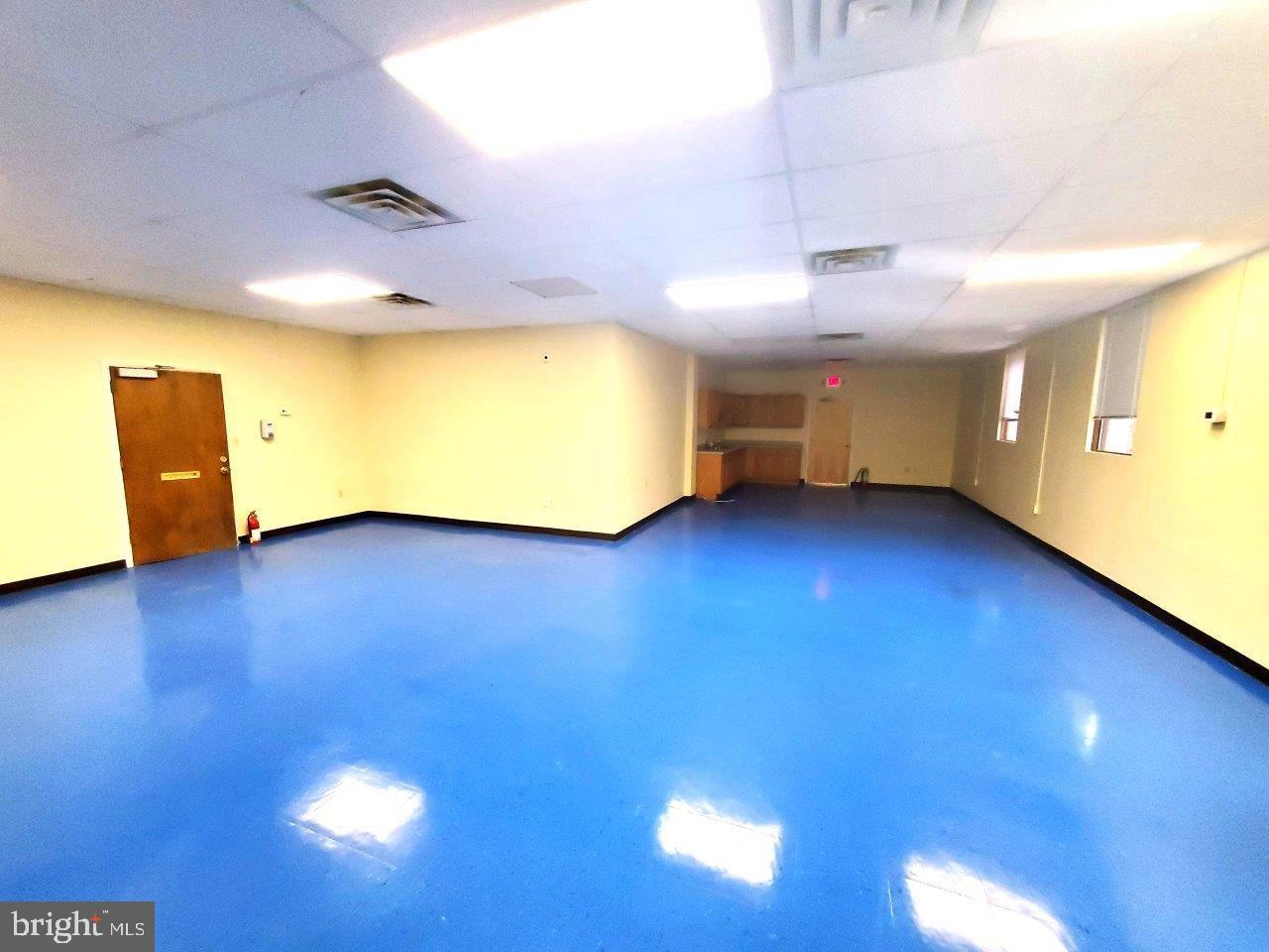 SOUTH ROANOKE - Commercial Sale