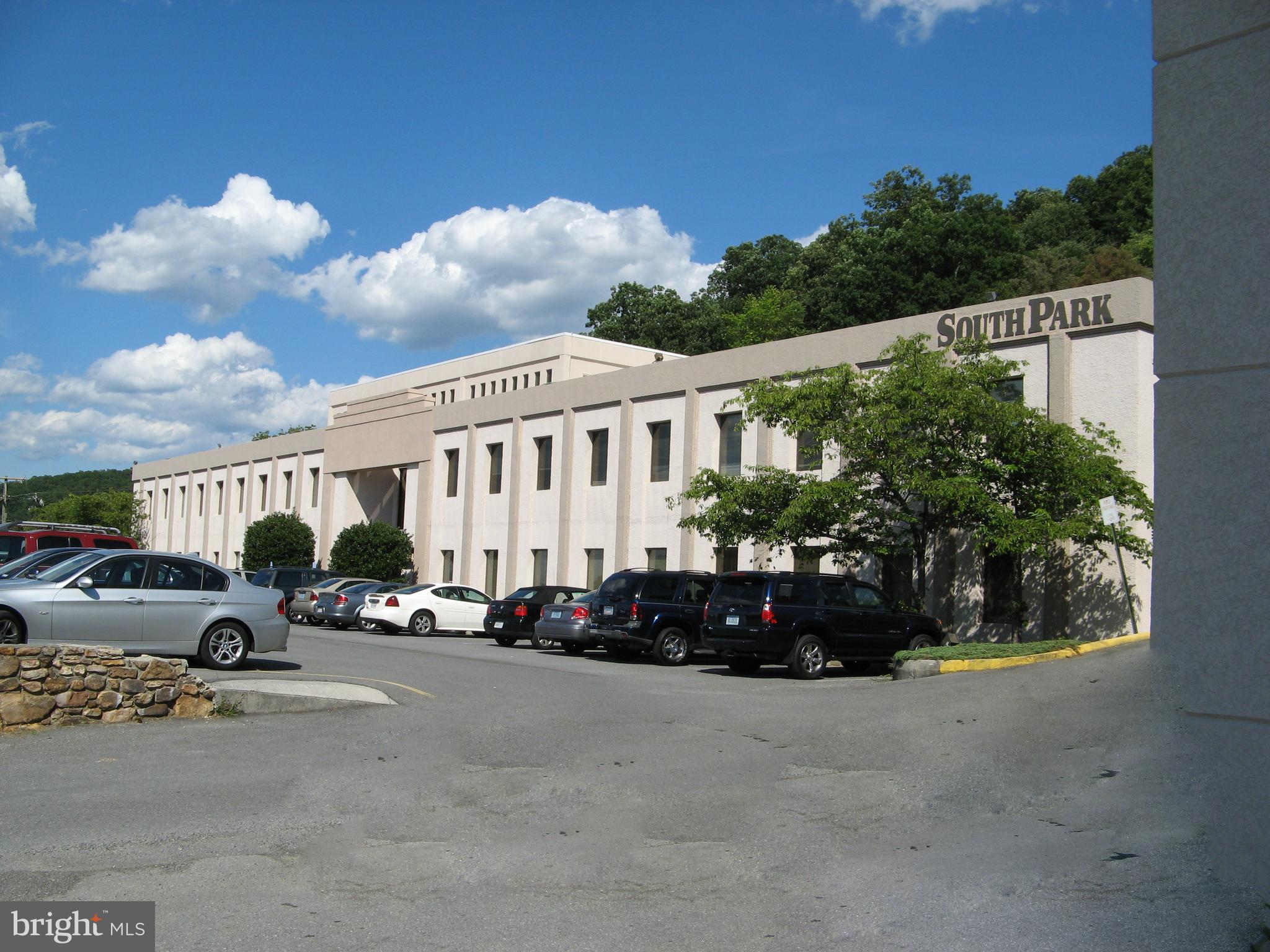 SOUTH ROANOKE - Commercial Sale