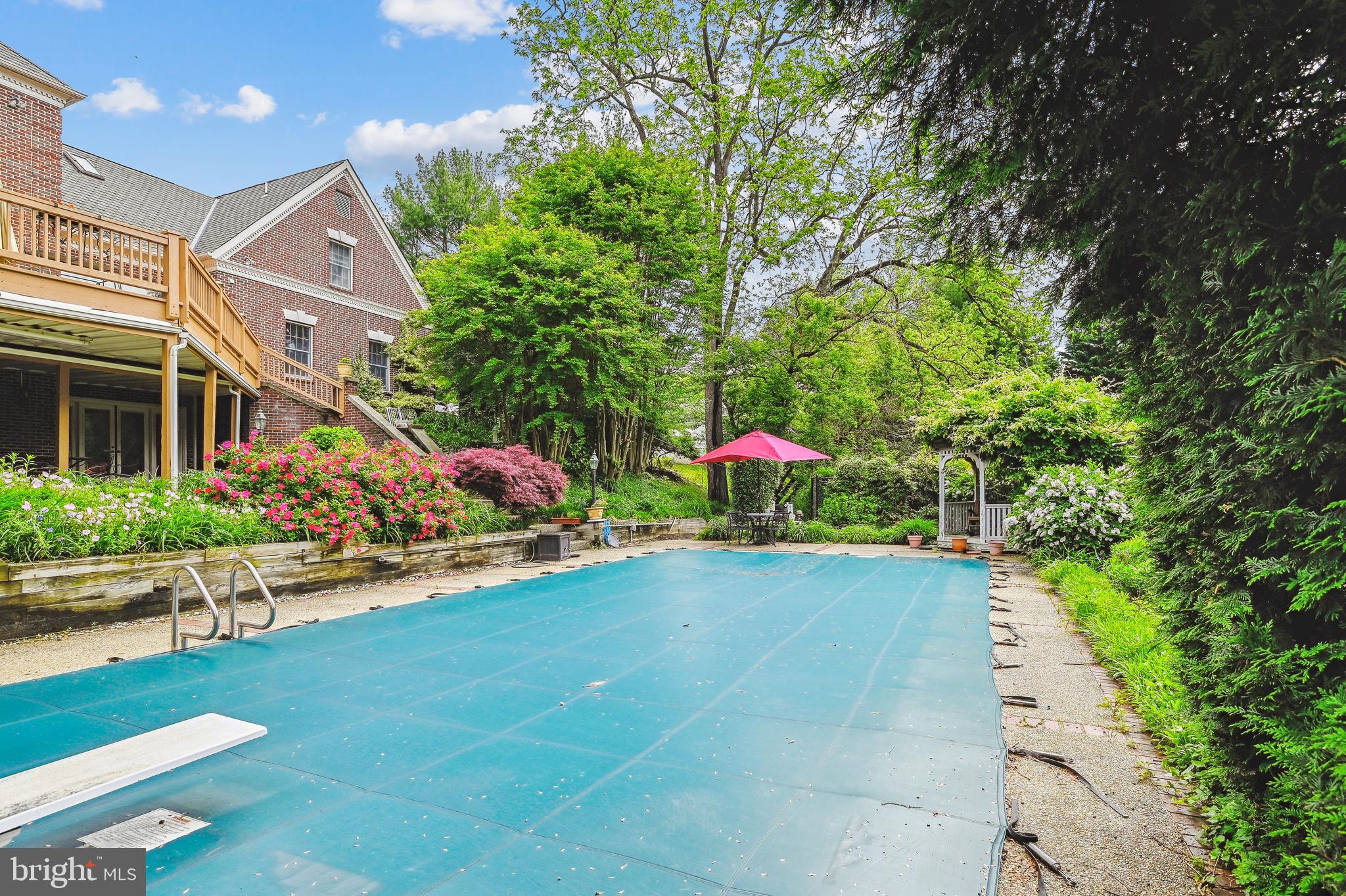 HILLSTEAD - Residential