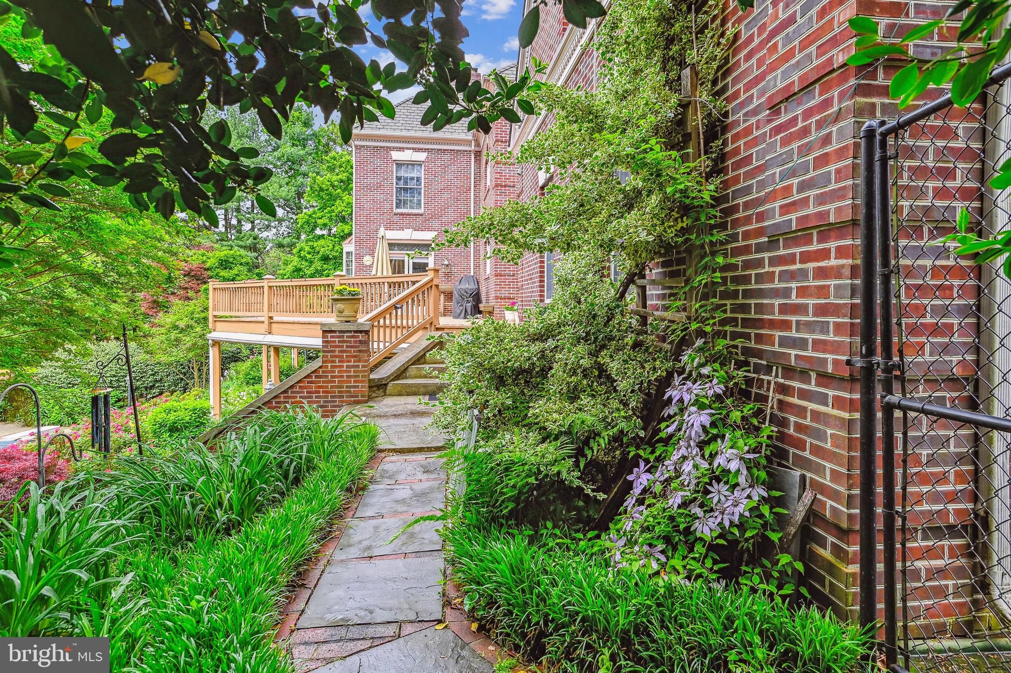 HILLSTEAD - Residential