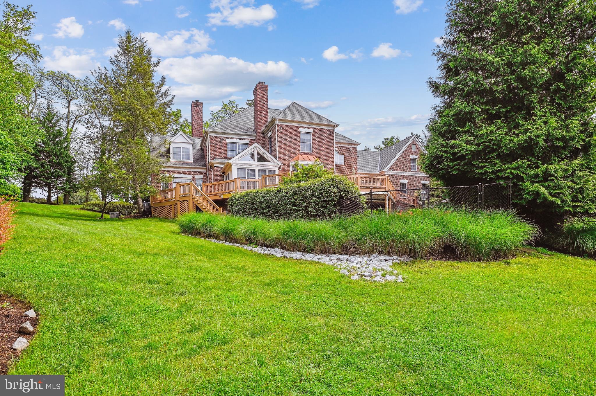 HILLSTEAD - Residential