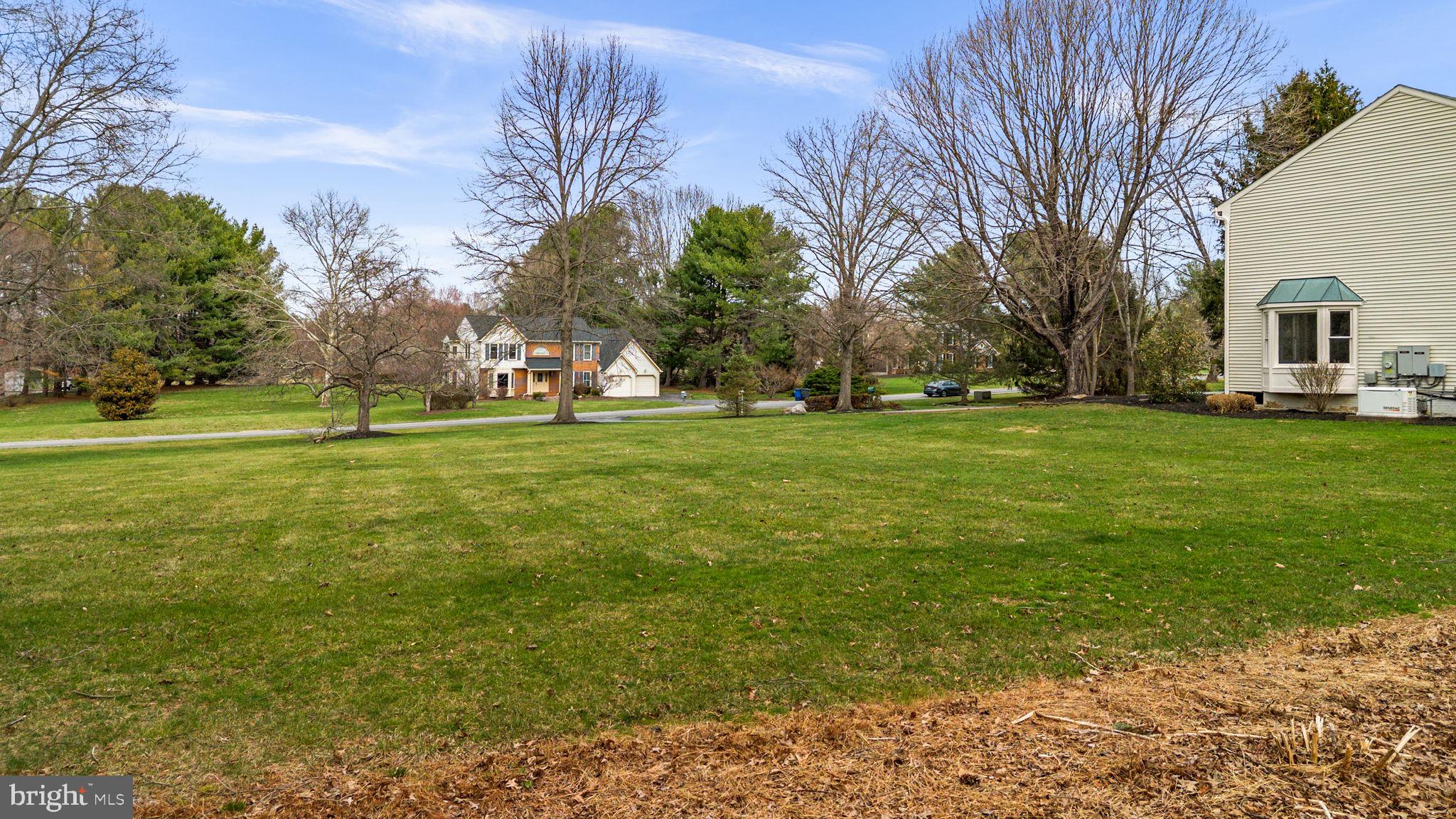 ROLLING KNOLLS - Residential