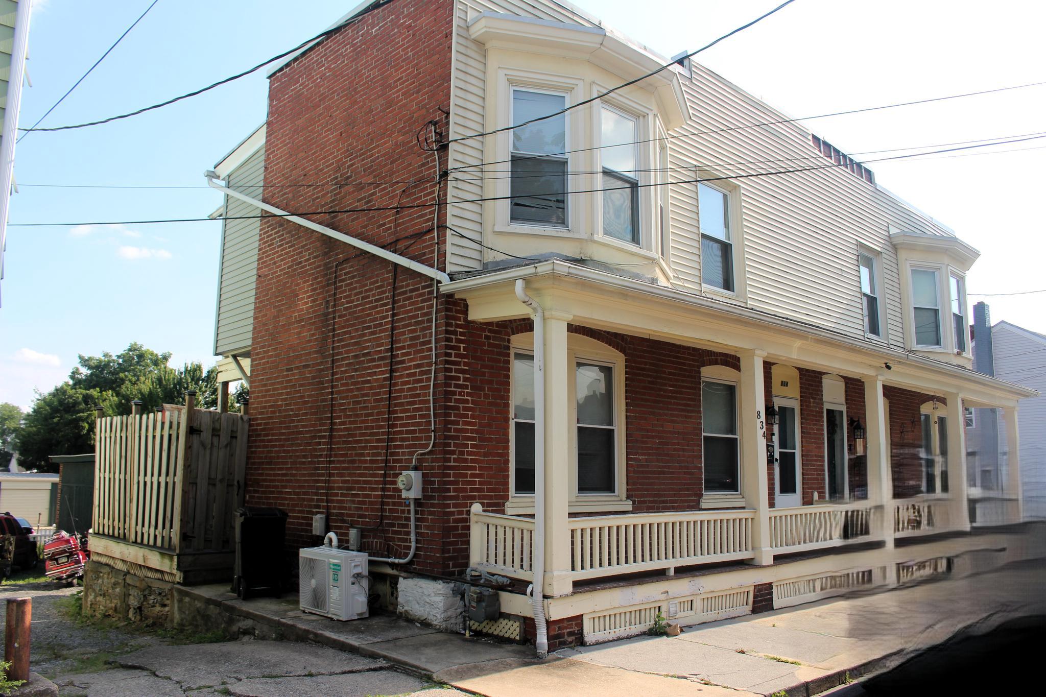834 LOCUST STREET